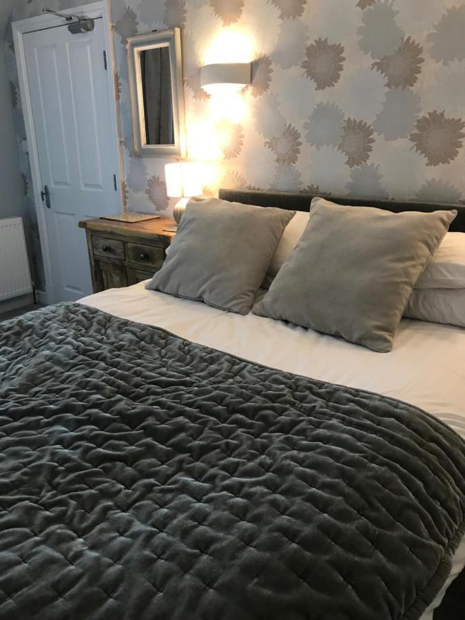 Claremont House Keswick Bed & Breakfast Кесвик Екстериор снимка