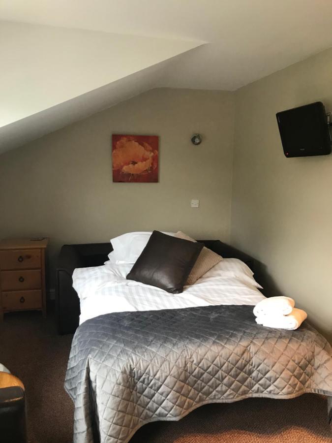Claremont House Keswick Bed & Breakfast Кесвик Екстериор снимка