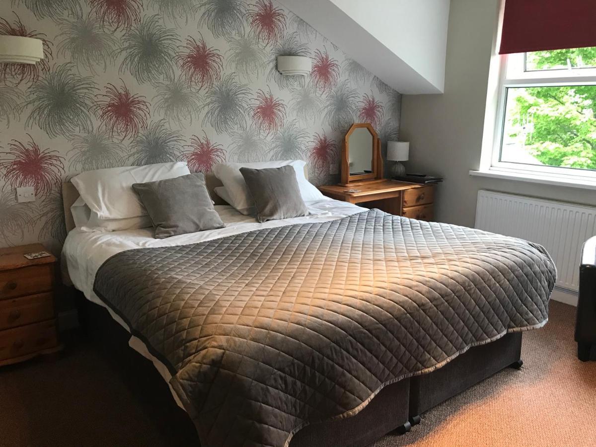 Claremont House Keswick Bed & Breakfast Кесвик Екстериор снимка